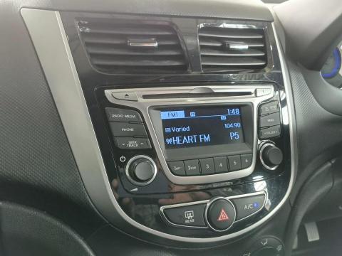 Image Hyundai Accent sedan 1.6 Fluid