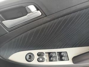 Hyundai Accent sedan 1.6 Fluid - Image 24