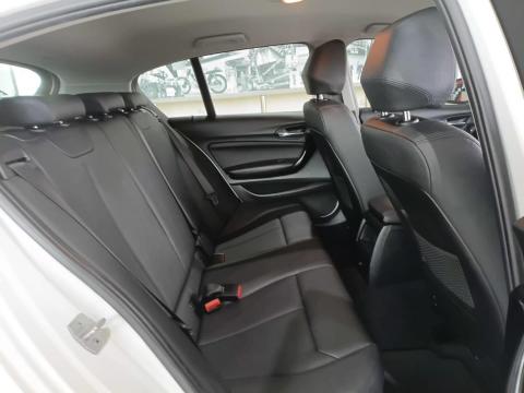 Image BMW 1 Series 118i 5-door auto