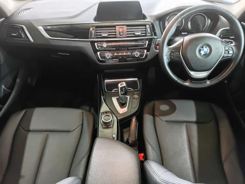 Image BMW 1 Series 118i 5-door auto