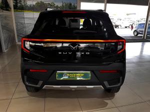 Mahindra XUV 3XO 1.2T AX5L - Image 4