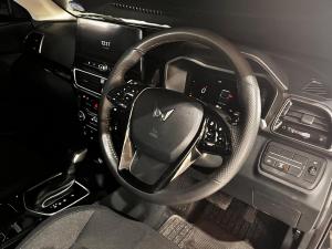 Mahindra XUV 3XO 1.2T AX5L - Image 6