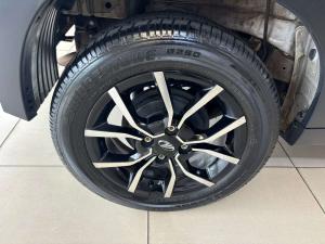 Mahindra KUV100 Nxt 1.2TD D75 K8 - Image 5