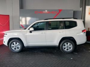 Toyota Land Cruiser 300 3.3D GX-R - Image 2