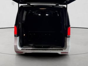 Mercedes-Benz V250d Avantgarde AMG automatic - Image 10