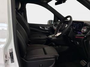 Mercedes-Benz V250d Avantgarde AMG automatic - Image 14
