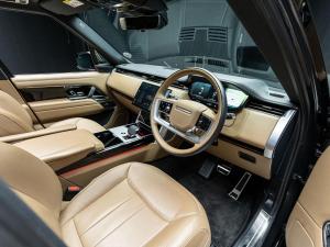 Land Rover Range Rover P530 HSE - Image 13