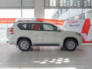 Toyota Land Cruiser Prado 3.0DT VX - Image 3