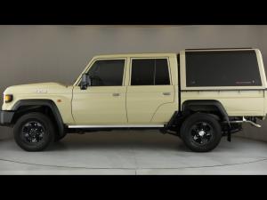 Toyota Land Cruiser 79 2.8GD-6 double cab auto - Image 22