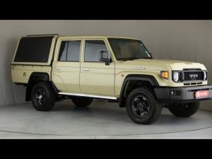 Toyota Land Cruiser 79 2.8GD-6 double cab auto - Image 1