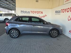 Volkswagen Polo hatch 1.0TSI Life manual - Image 3
