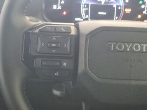Toyota Land Cruiser FJ 2.7 4x4 VX - Image 9