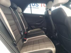 Volkswagen T-Roc 2.0TSI 140kW 4Motion R-Line - Image 16