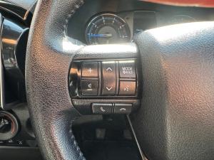 Toyota Hilux 2.8GD-6 Xtra cab 4x4 Legend manual - Image 9