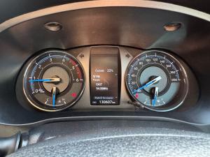 Toyota Hilux 2.8GD-6 Xtra cab 4x4 Legend manual - Image 11