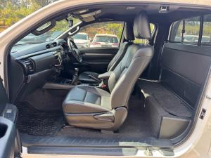 Toyota Hilux 2.8GD-6 Xtra cab 4x4 Legend manual - Image 17