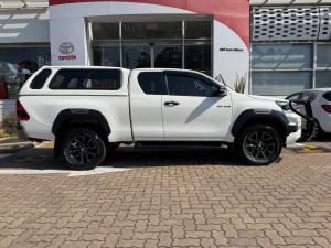 Toyota Hilux 2.8GD-6 Xtra cab 4x4 Legend manual - Image 3