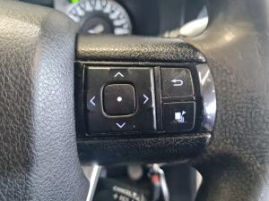 Toyota Hilux 2.4GD-6 single cab Raider manual - Image 10