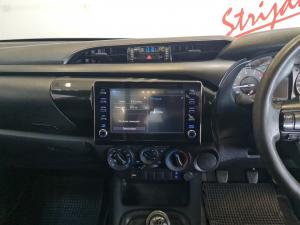Toyota Hilux 2.4GD-6 single cab Raider manual - Image 14