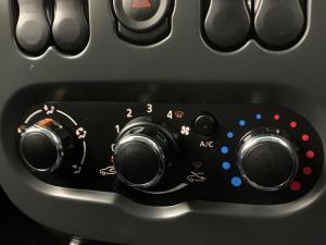 Nissan NP200 1.6 Safety PackS/C - Image 12