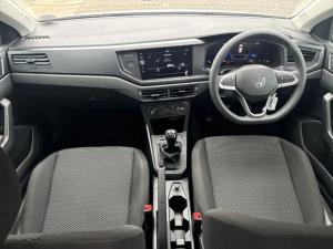 Volkswagen Polo hatch 1.0TSI - Image 10