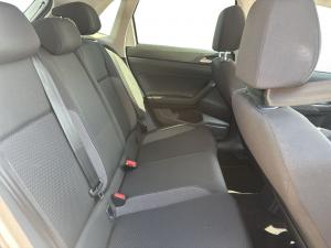 Volkswagen Polo hatch 1.0TSI Life manual - Image 15