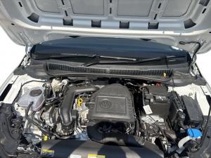 Volkswagen Polo hatch 1.0TSI Life manual - Image 9