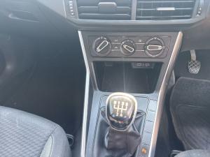 Volkswagen Polo hatch 1.0TSI Life manual - Image 17