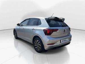 Volkswagen Polo hatch 1.0TSI Life manual - Image 5
