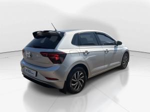 Volkswagen Polo hatch 1.0TSI Life manual - Image 7