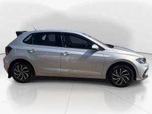 Volkswagen Polo hatch 1.0TSI Life manual - Image 8