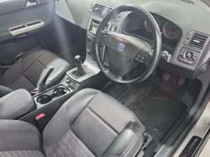 Volvo S40 1.8i - Image 16