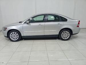 Volvo S40 1.8i - Image 4