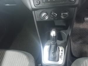 Volkswagen Polo sedan 1.6 Comfortline auto - Image 11