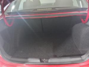 Volkswagen Polo sedan 1.6 Comfortline auto - Image 9