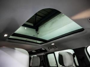 Land Rover Defender 110 D350 X-Dynamic HSE - Image 17