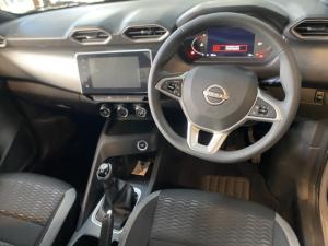Nissan Magnite 1.0 Visia manual - Image 6