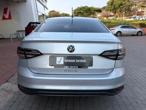 Volkswagen Polo sedan 1.6 manual - Image 4