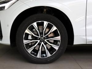 Volvo XC60 B5 AWD Plus Dark - Image 12