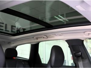 Volvo XC60 B5 AWD Plus Dark - Image 14