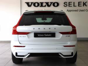 Volvo XC60 B5 AWD Plus Dark - Image 3