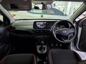 Hyundai Grand i10 1.0 Premium hatch - Image 10