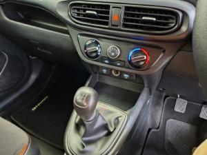 Hyundai Grand i10 1.0 Premium hatch - Image 13