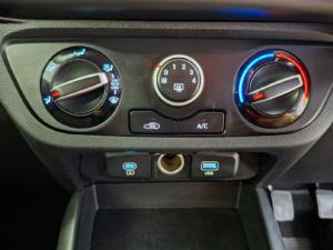 Hyundai Grand i10 1.0 Premium hatch - Image 14
