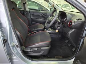 Hyundai Grand i10 1.0 Premium hatch - Image 9