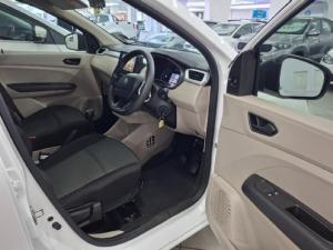 Renault Triber 1.0 Evolution - Image 11