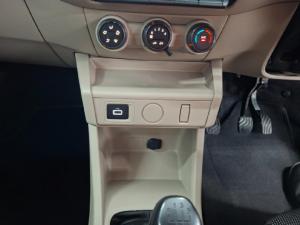Renault Triber 1.0 Evolution - Image 17
