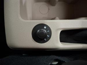 Renault Triber 1.0 Evolution - Image 19