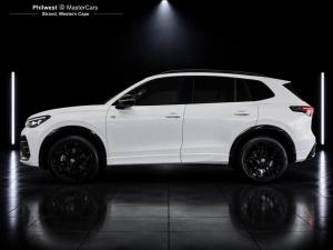 Volkswagen Tiguan 2.0TDI R-Line 4Motion - Image 2