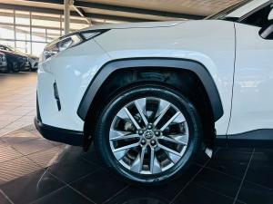 Toyota RAV4 2.0 VX (de-spec 21) - Image 13